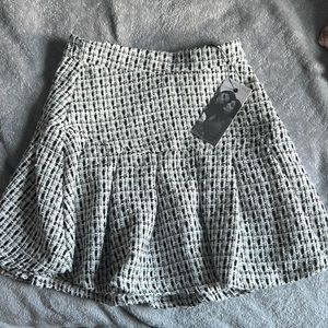 Kendall and Kylie tweed skirt